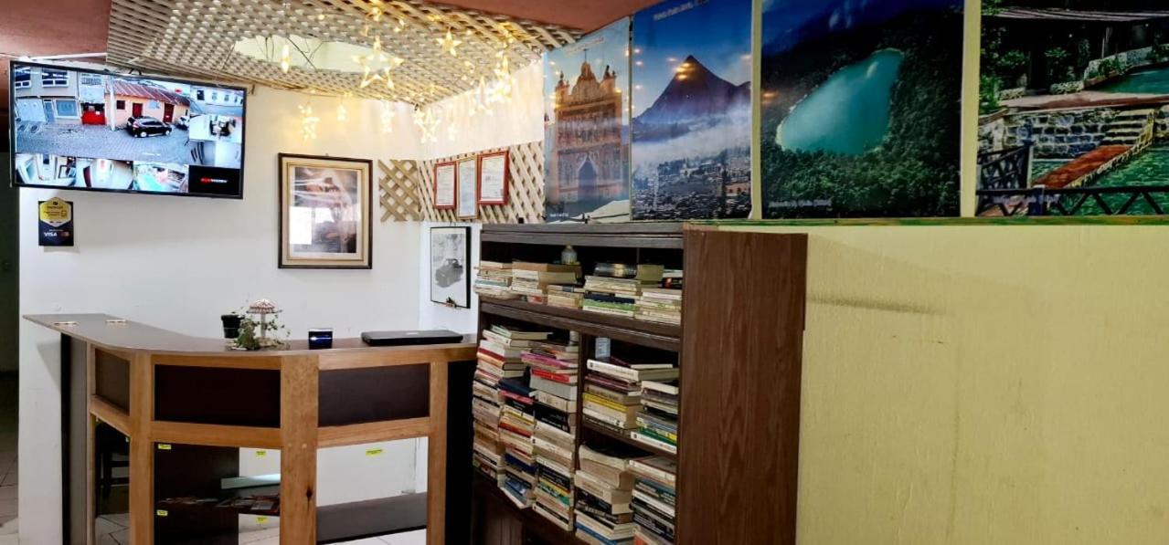 Hotel Ideal, Your House In Quetzaltenango Bagian luar foto